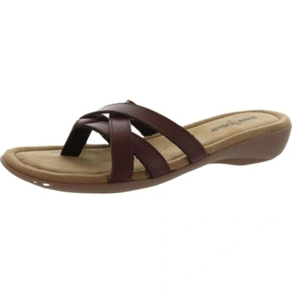 New Minnetonka Thong Sandals - Picture 1 of 4